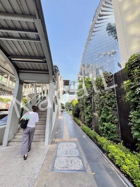 Siri At Sukhumvit, Bangkok, 902 Sukhumvit Road, Phra Kanong, Khlong Toei, Bangkok, 2 Bedrooms, 69 sqm, Condo For Rent, by Piyawan Maiyapan, 500533396 - DDproperty.com