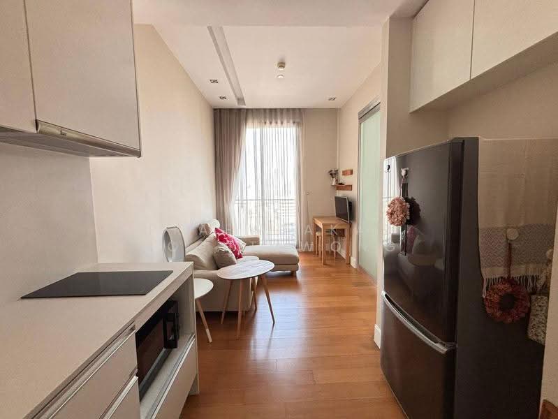 Equinox Phahol Vibha, Bangkok, 345 Paholyothin Road, Jom Phon, Chatuchak, Bangkok, 1 Bedroom, 30 sqm, Condo For Rent, by Praewpakar Soontawong, 500533411 - DDproperty.com