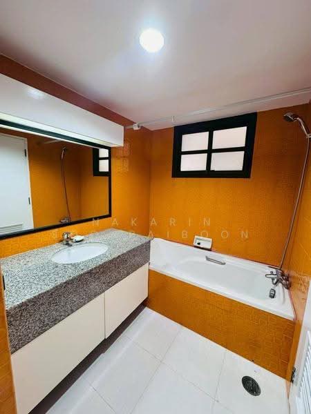 Baan Chan Condominium, Bangkok, Soi Thonglor 20, Thonglor Road, Khlong Tan Nua, Watthana, Bangkok, 1 Bedroom, 56 sqm, Condo For Rent, by Nakarin Sookpaiboon, 500533424 - DDproperty.com