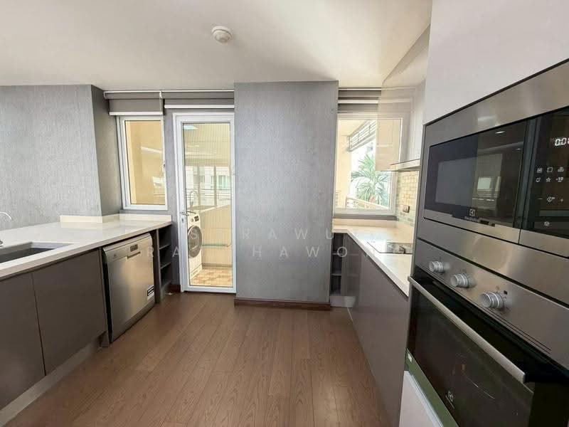The Avenue Sukumvit 61, Bangkok, Sukhumvit 61, Khlong Tan Nua, Watthana, Bangkok, 2 Bedrooms, 190 sqm, Condo For Rent, by Sarawut Ratchawong, 500533450 - DDproperty.com