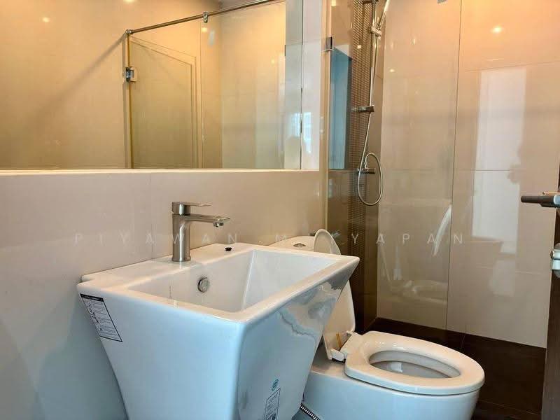 Rhythm Sathorn-Narathiwas, Bangkok, 651 Naradhiwas Rajanagarindra Road, Thung Maha Mek, Sathon, Bangkok, 2 Bedrooms, 63 sqm, Condo For Sale, by Piyawan Maiyapan, 500533553 - DDproperty.com