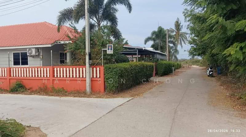 3-BR House, Prachuap Khiri Khan, Khlong Wan, Muang Prachaubkirikhan, Prachuap Khiri Khan, 3 Bedrooms, 300 sqm, Single Detached House For Sale, by Harrison Chong, 500533579 - DDproperty.com