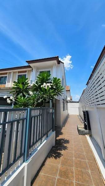 Pruksa Town Ratchapruk, Bangkok, Ratchaphruek Road, Bang Prom, Taling Chan, Bangkok, 3 Bedrooms, 21 sqm, Townhouse For Sale, by Connex Property, 500533605 - DDproperty.com