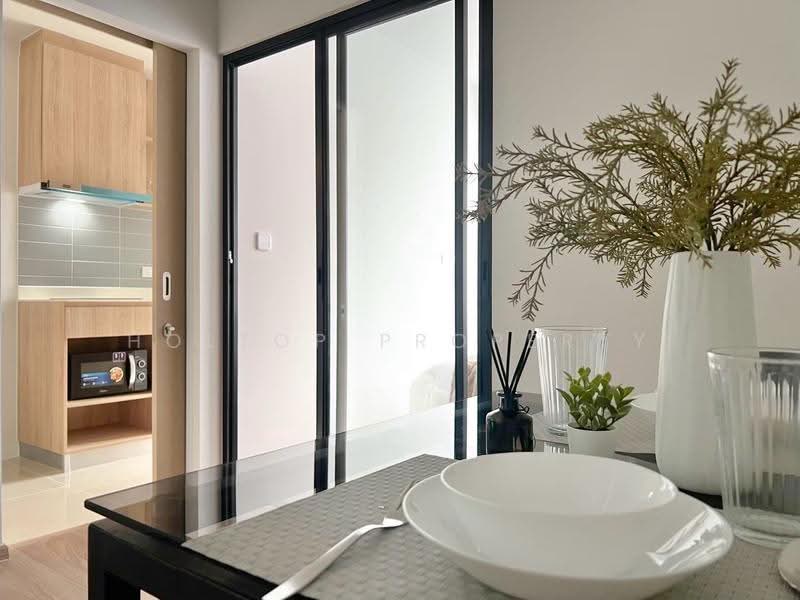 Chewathai Pinklao, Bangkok, Arun Amarin Road, Bang Yi Khan, Bang Phlat, Bangkok, 1 Bedroom, 30 sqm, Condo For Rent, by Holtop Property, 500533608 - DDproperty.com