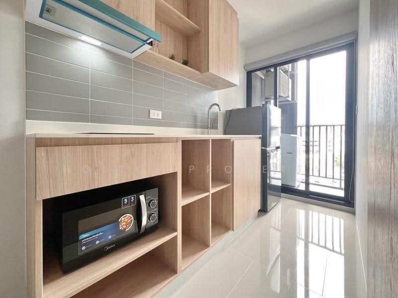 Chewathai Pinklao, Bangkok, Arun Amarin Road, Bang Yi Khan, Bang Phlat, Bangkok, 1 Bedroom, 30 sqm, Condo For Rent, by Holtop Property, 500533608 - DDproperty.com