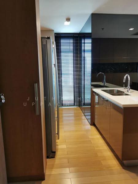 Siri At Sukhumvit, Bangkok, 902 Sukhumvit Road, Phra Kanong, Khlong Toei, Bangkok, 2 Bedrooms, 72 sqm, Condo For Rent, by Juthabhorn Uppachit (Amy), 500533627 - DDproperty.com