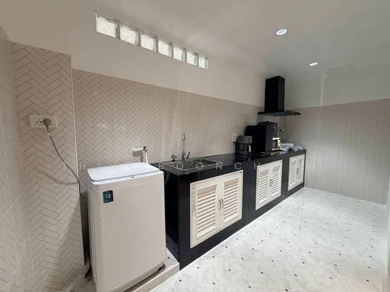 Townhouse, 3 Bedroom, Punnawithi, Bangkok, Bang Chak, Phra Khanong, Bangkok, 3 Bedrooms, 148 sqm, Townhouse For Rent, by Thiti Boonchurn, 500533683 - DDproperty.com