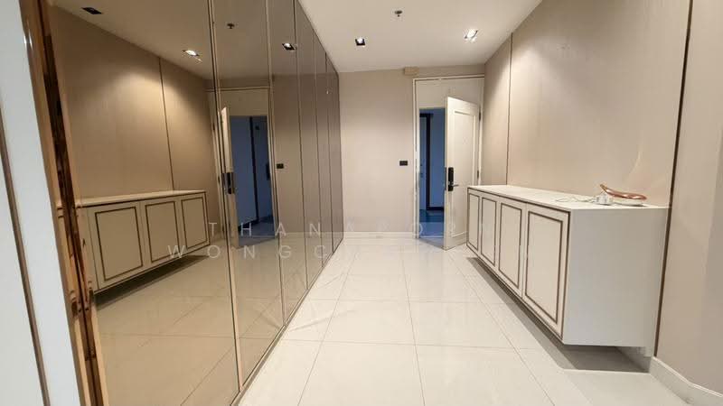 Silom Grand Terrace, Bangkok, Soi Saladaeng 2, Saladaeng Road, Silom, Bang Rak, Bangkok, 1 Bedroom, 90 sqm, Condo For Sale, by Thanaporn Wongcharoen, 500533852 - DDproperty.com