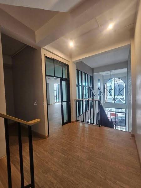 4-Storey Modern Home Office for Rent –Near Hua Mak Airport Link & MRT Yellow Line (SPSP6675), Bangkok, Suan Luang, Bangkok, , 368 sqm, Shophouse For Rent, by Agent Pla, 500533869 - DDproperty.com