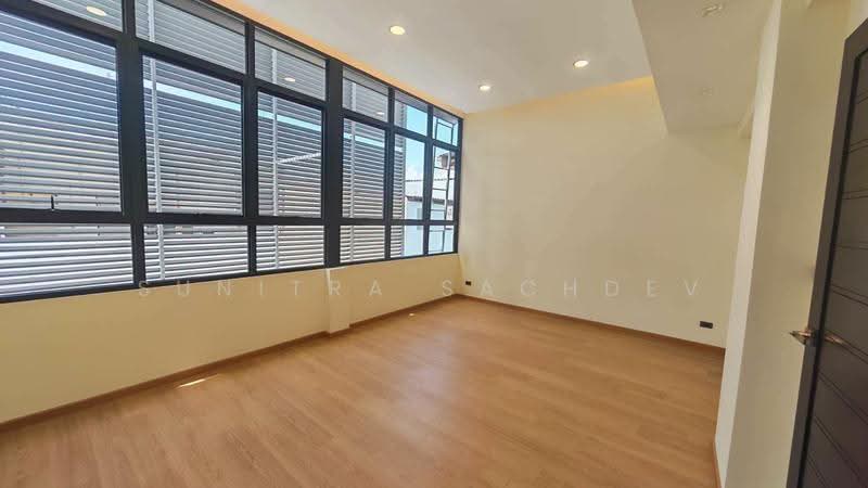 วราธร วิลล์ พัฒนาการ, Bangkok, Suan Luang, Bangkok, 4 Bedrooms, 300 sqm, Townhouse For Rent, by Sunitra Sachdev, 500533892 - DDproperty.com