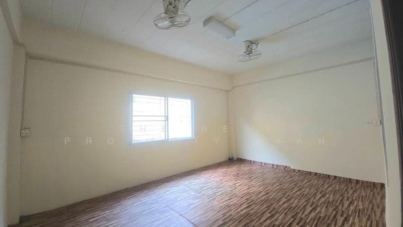อาคารพาณิชย์วัดใหม่ จันทบุรี, chanthaburi, Wat Mai, Muang Chanthaburi, Chanthaburi, , 100 sqm, Shophouse For Sale, by The Best Property กอล์ฟ, 500533905 - DDproperty.com