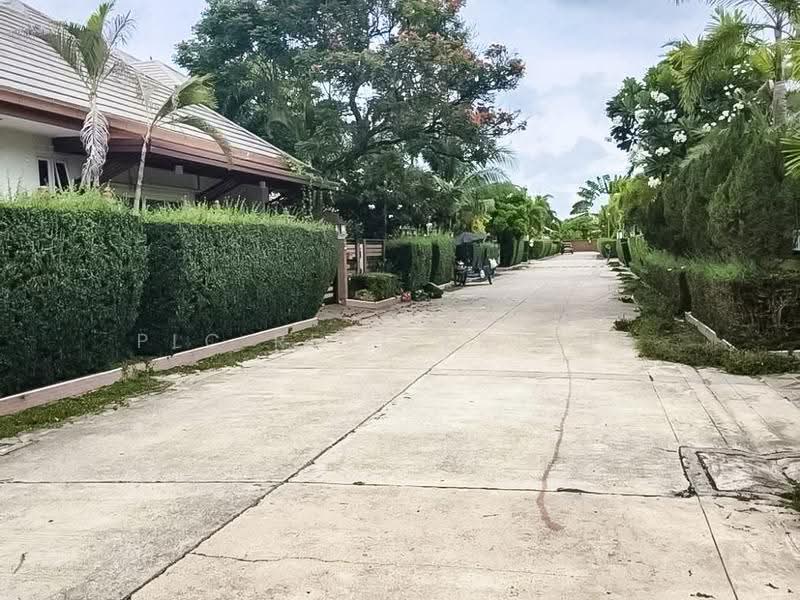 Modern Pool Villa for Sale Huai Yai East Pattaya 2 Bed Private Pool, Chon Buri (Pattaya), Bang Lamung, Bang Lamung (Pattaya), Chon Buri (Pattaya), 2 Bedrooms, 364 sqm, Villa For Sale, by PLC real estate, 500533916 - DDproperty.com
