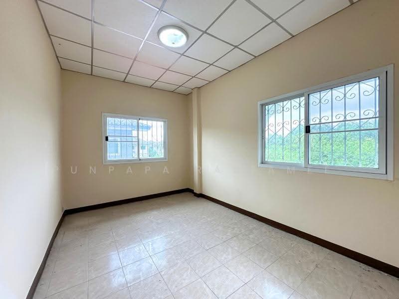 Samrej Ville 6, Nonthaburi, Soi Moobaan Samrej Ville 6, Sala Klang, Bang Kruai, Nonthaburi, 2 Bedrooms, 100 sqm, Townhouse For Sale, by Punpapa Rassamee, 500533925 - DDproperty.com