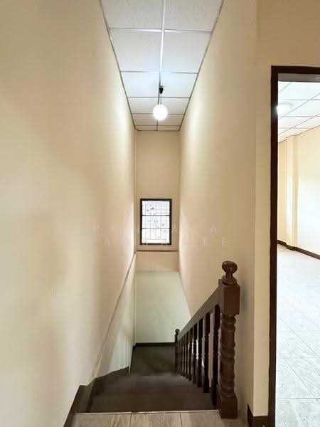 Samrej Ville 6, Nonthaburi, Soi Moobaan Samrej Ville 6, Sala Klang, Bang Kruai, Nonthaburi, 2 Bedrooms, 100 sqm, Townhouse For Sale, by Punpapa Rassamee, 500533925 - DDproperty.com