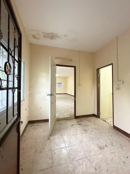 Samrej Ville 6, Nonthaburi, Soi Moobaan Samrej Ville 6, Sala Klang, Bang Kruai, Nonthaburi, 2 Bedrooms, 100 sqm, Townhouse For Sale, by Punpapa Rassamee, 500533925 - DDproperty.com