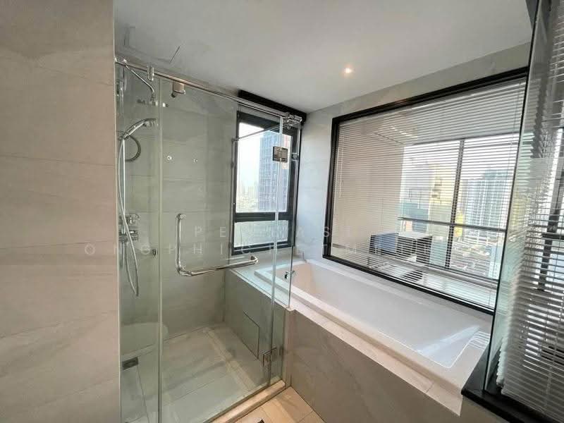 Rhythm Ekkamai, Bangkok, 11 Soi Sukhumvit 63, Khlongtoei Nua, Watthana, Bangkok, 2 Bedrooms, 70 sqm, Condo For Rent, by Pensasi Ongphichetmetha, 500533928 - DDproperty.com