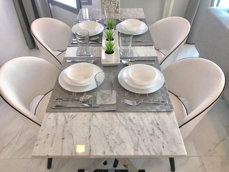 Hyde Sukhumvit 11, Bangkok, 11 Soi Sukhumvit 11, Khlongtoei Nua, Watthana, Bangkok, 3 Bedrooms, 87 sqm, Condo For Sale, by Nattapol Jedsadathitikul, 500533930 - DDproperty.com