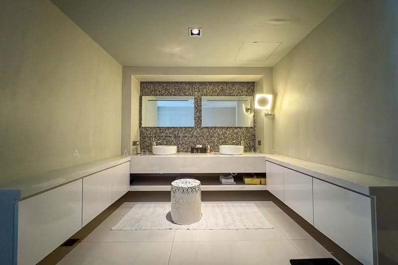 Le Raffine Jambunuda Sukhumvit 31, Bangkok, Sukhumvit 31, Khlongtoei Nua, Watthana, Bangkok, 3 Bedrooms, 384 sqm, Condo For Sale, by Ailada Ngamsri, 500533941 - DDproperty.com