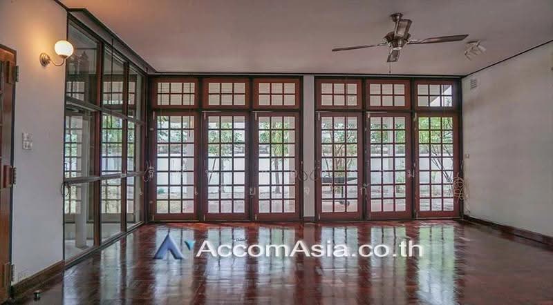 4 Bedrooms House for Rent in Sathorn, Bangkok at Peaceful Compound, Bangkok, Thung Maha Mek, Sathon, Bangkok, 4 Bedrooms, 400 sqm, Single Detached House For Rent, by บริษัท แอคคอม เอเซีย จำกัด, 500534031 - DDproperty.com