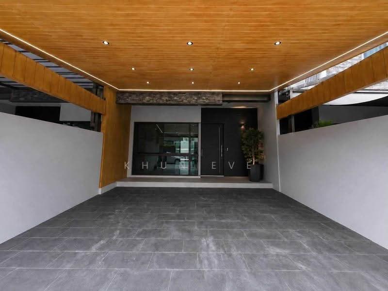 Landmark Ekamai-Ramindra, Bangkok, Sukhonthasawat Road, Lat Phrao, Bangkok, 3 Bedrooms, 224 sqm, Townhouse For Rent, by Khun Eve, 500534109 - DDproperty.com