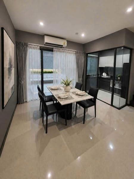 Landmark Ekamai-Ramindra, Bangkok, Sukhonthasawat Road, Lat Phrao, Bangkok, 3 Bedrooms, 224 sqm, Townhouse For Rent, by Khun Eve, 500534109 - DDproperty.com