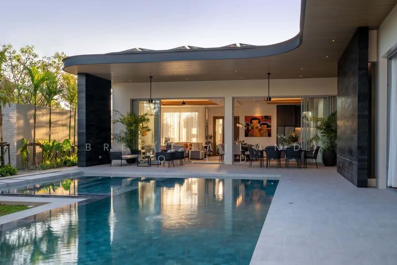 Alinda Villas, Phuket, Thep Krasattri, Thalang, Phuket, 3 Bedrooms, 440 sqm, Villa For Sale, by CBRE (Thailand) Co.,Ltd, 500534125 - DDproperty.com