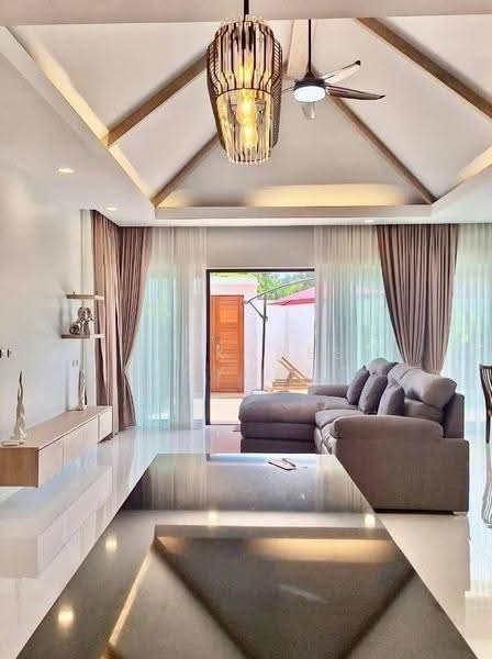 3-BR Villa, Phuket, Rawai, Muang Phuket, Phuket, 3 Bedrooms, 204 sqm, Villa For Sale, by Sikkares Ploydang, 500534260 - DDproperty.com