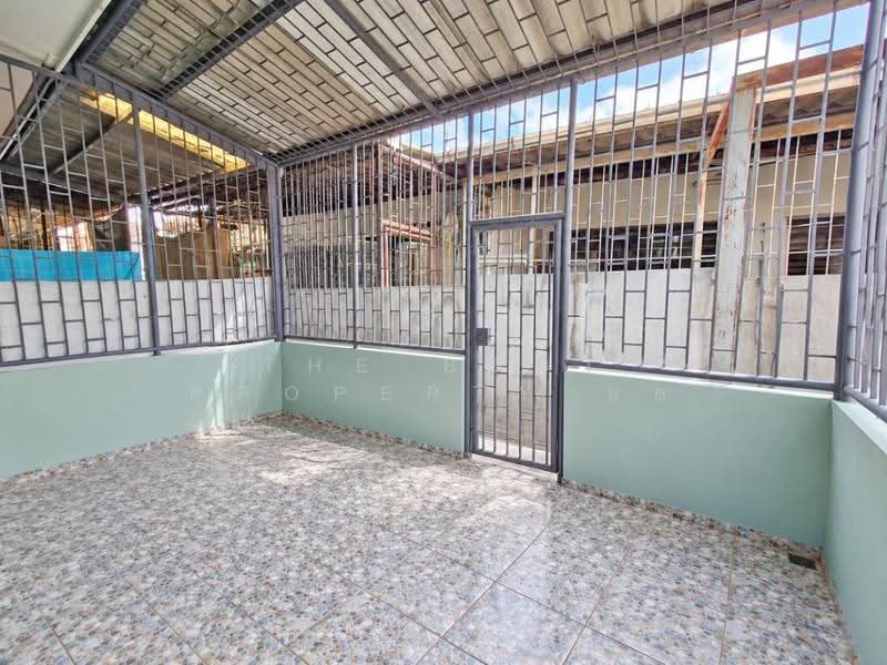 หมู่บ้านมณเฑียรทอง บางแค, Bangkok, Bang Kae Nua, Bang Khae, Bangkok, 2 Bedrooms, 100 sqm, Townhouse For Sale, by The Best Property มล, 500534262 - DDproperty.com
