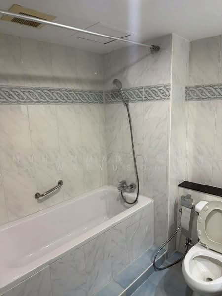 Asoke Place, Bangkok, Asok Montri Rd, Khlongtoei Nua, Watthana, Bangkok, 2 Bedrooms, 83 sqm, Condo For Rent, by Muhammad-ameen Waeyusoh, 500534281 - DDproperty.com