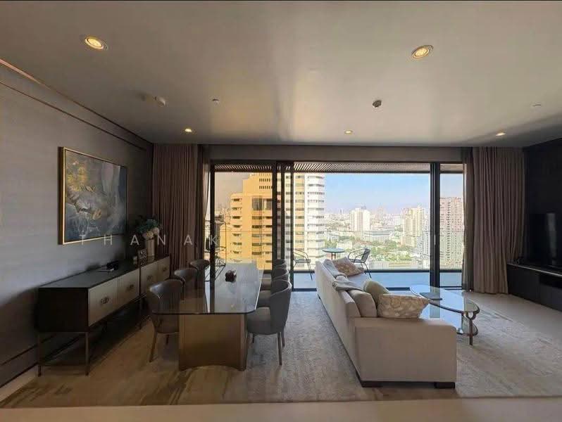 Vittorio 39, Bangkok, 8 Sukhumvit, Khlong Tan Nua, Watthana, Bangkok, 2 Bedrooms, 127 sqm, Condo For Sale, by Thanakit Pongpit, 500534289 - DDproperty.com
