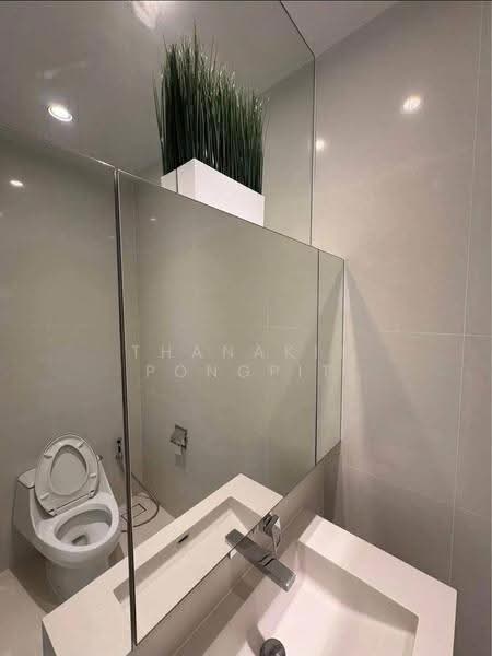 Vittorio 39, Bangkok, 8 Sukhumvit, Khlong Tan Nua, Watthana, Bangkok, 2 Bedrooms, 127 sqm, Condo For Sale, by Thanakit Pongpit, 500534289 - DDproperty.com