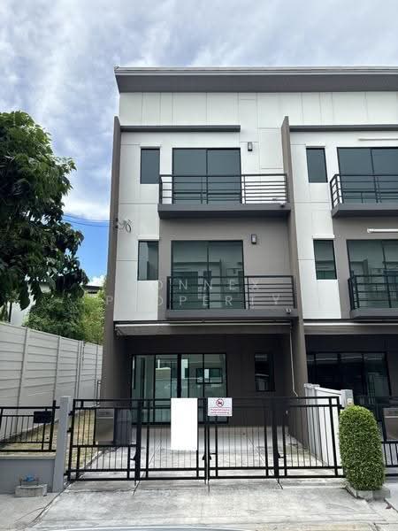 Baan Klang Muang Ramintra : บ้านกลางเมือง รามอินทรา, กรุงเทพ, ซอยกาญจนาภิเษก 6/1, ท่าแร้ง, บางเขน, กรุงเทพ, 145 ตร.ม., ทาวน์เฮ้าส์ ขาย, โดย Connex Property, 500534319 - DDproperty.com