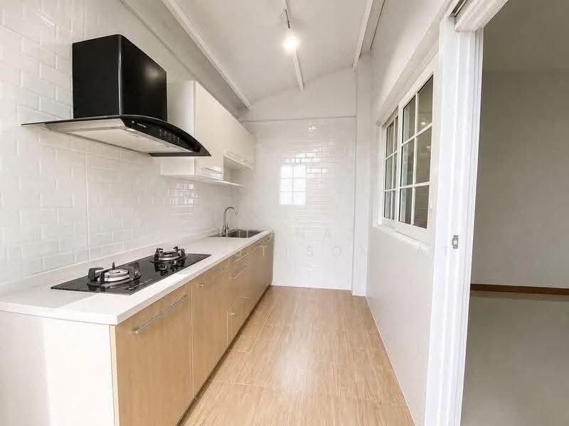 Golden Town 2 Onnut-Pattanakarn, Bangkok, 189 Soi On Nut 65 Yaek 14, Prawet, Bangkok, 4 Bedrooms, 115 sqm, Townhouse For Sale, by Kulanat Ananvutisombat, 500534361 - DDproperty.com