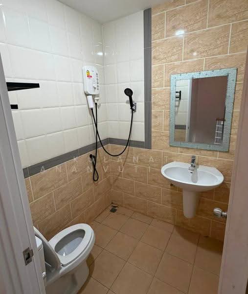 Golden Town 2 Onnut-Pattanakarn, Bangkok, 189 Soi On Nut 65 Yaek 14, Prawet, Bangkok, 4 Bedrooms, 115 sqm, Townhouse For Sale, by Kulanat Ananvutisombat, 500534361 - DDproperty.com