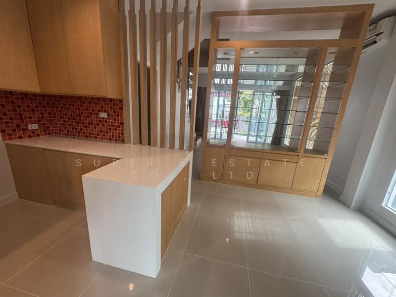 Baan Klang Muang Urbanion Rama 9-Ladprao, Bangkok, Soi Ladprao 84, Ladprao Road, Wang Thonglang, Bangkok, 3 Bedrooms, 150 sqm, Townhouse For Rent, by Super B Estate Co., Ltd, 500534375 - DDproperty.com