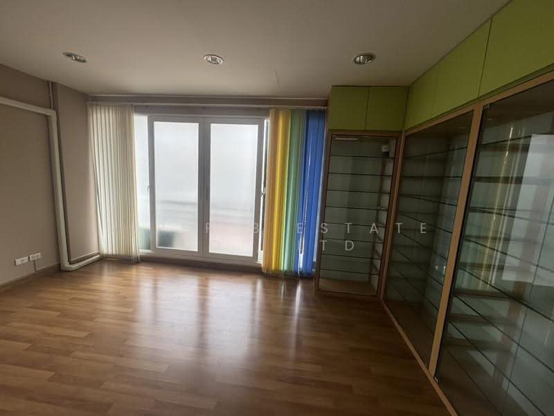 Baan Klang Muang Urbanion Rama 9-Ladprao, Bangkok, Soi Ladprao 84, Ladprao Road, Wang Thonglang, Bangkok, 3 Bedrooms, 150 sqm, Townhouse For Rent, by Super B Estate Co., Ltd, 500534375 - DDproperty.com