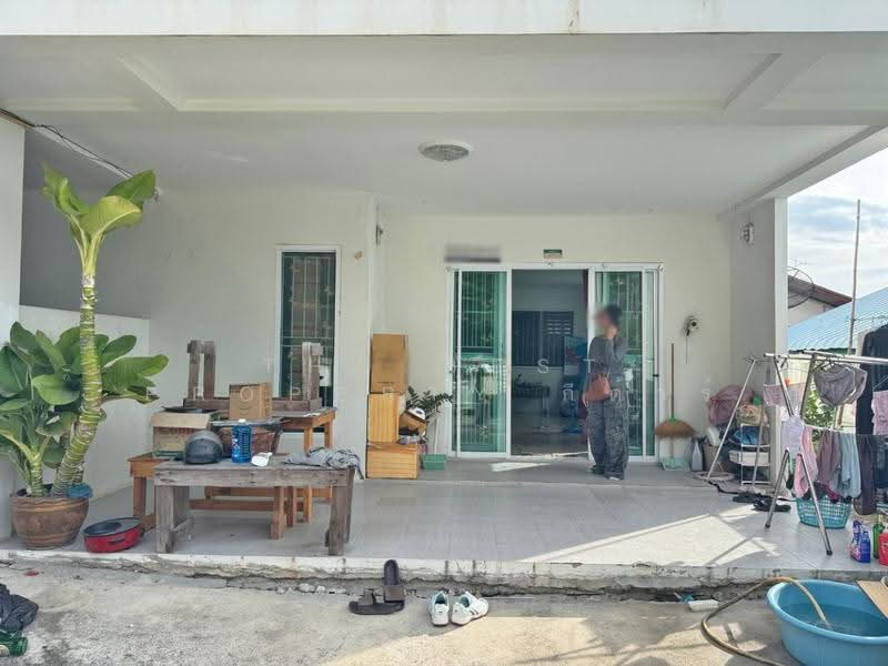 ทาวน์เฮ้าส์บางปะกง ฉะเชิงเทรา, Chachoengsao, Bang Pakong, Chachoengsao, 3 Bedrooms, 100 sqm, Townhouse For Sale, by The Best Property กีต้าร์, 500534441 - DDproperty.com
