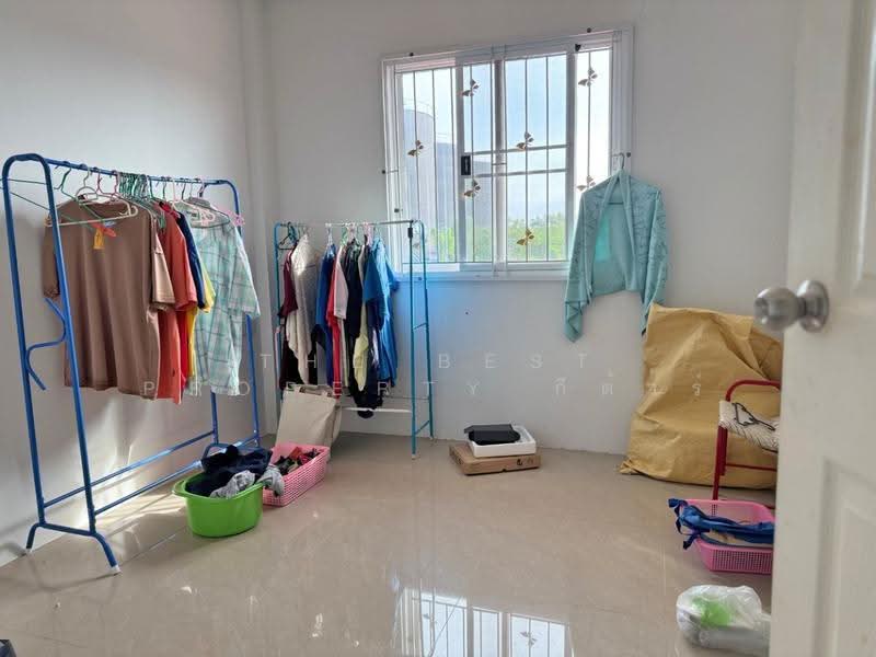 ทาวน์เฮ้าส์บางปะกง ฉะเชิงเทรา, Chachoengsao, Bang Pakong, Chachoengsao, 3 Bedrooms, 100 sqm, Townhouse For Sale, by The Best Property กีต้าร์, 500534441 - DDproperty.com