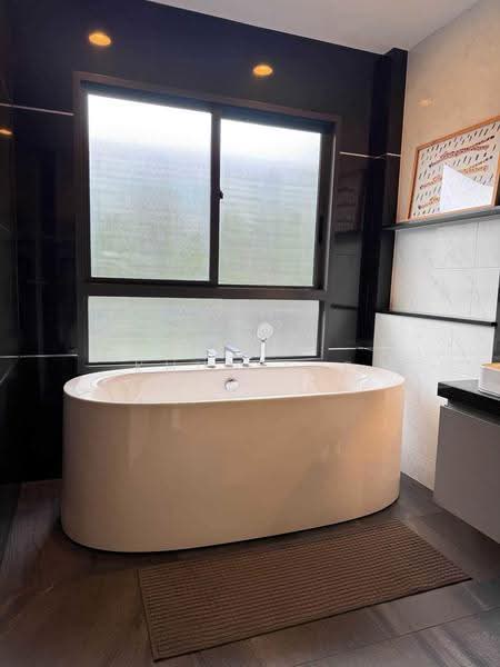 Setthasiri-Krungthep Kreetha 2, Bangkok, Krungthep Kreetha Road, Hua Mak, Bang Kapi, Bangkok, 4 Bedrooms, 273 sqm, Single Detached House For Rent, by Khun Eve, 500534450 - DDproperty.com