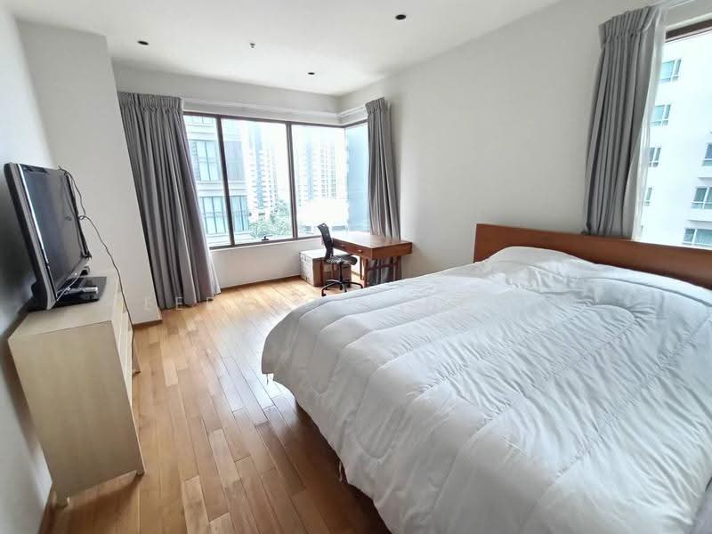 The Emporio Place, Bangkok, 93 Soi Sukhumvit 24, Sukhumvit Road, Khong Tan, Khlong Toei, Bangkok, 2 Bedrooms, 101 sqm, Condo For Rent, by Teeranop Inchan, 500534454 - DDproperty.com