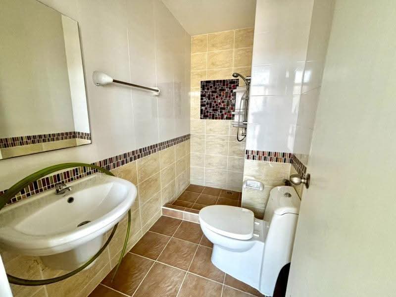 Gusto Townhome Bangna - Suvarnabhumi, Samut Prakan, Soi Wat Sriwaree Noi, Srisa Chorakhe Yai, Bang Sao Thong, Samut Prakan, 3 Bedrooms, 100 sqm, Townhouse For Sale, by The Best Property หนิง, 500534456 - DDproperty.com