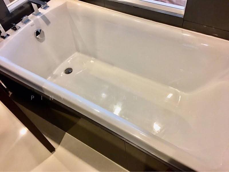 Rhythm Sathorn, Bangkok, 141 Soi Sathorn 21, Yan Nawa, Sathon, Bangkok, 1 Bedroom, 45 sqm, Condo For Sale, by Pinyada Hantewee, 500534479 - DDproperty.com