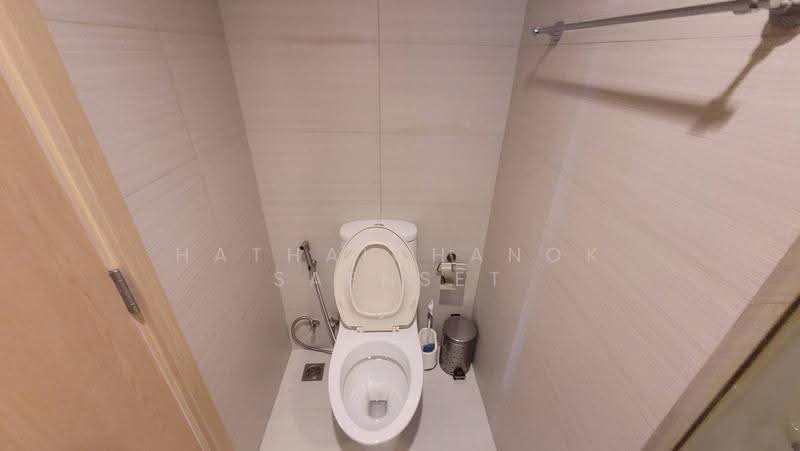 Siri At Sukhumvit, Bangkok, 902 Sukhumvit Road, Phra Kanong, Khlong Toei, Bangkok, 2 Bedrooms, 69 sqm, Condo For Rent, by Hathaichanok Saenset, 500534497 - DDproperty.com