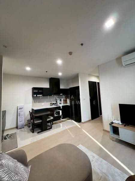 Rhythm Sukhumvit 44/1, Bangkok, Sukhumvit Road, Phra Kanong, Khlong Toei, Bangkok, 2 Bedrooms, 52 sqm, Condo For Rent, by Pinyada Hantewee, 500534531 - DDproperty.com