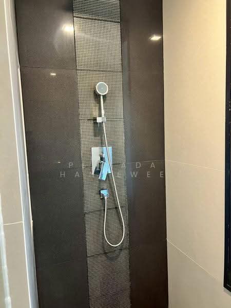 Rhythm Sukhumvit 44/1, Bangkok, Sukhumvit Road, Phra Kanong, Khlong Toei, Bangkok, 2 Bedrooms, 52 sqm, Condo For Rent, by Pinyada Hantewee, 500534531 - DDproperty.com