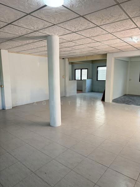 For Rent: Detached House / Home Office in Pattanakarn Area, Company Registration Allowed (SPSAD4158), Bangkok, พัฒนาการ, Suan Luang, Bangkok, 3 Bedrooms, 696 sqm, Single Detached House For Rent, by Agent Pla, 500534532 - DDproperty.com