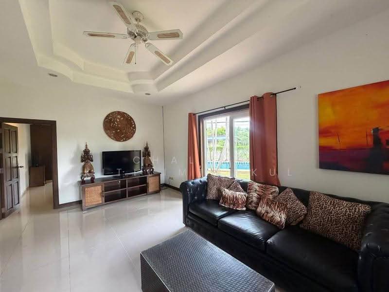 3-BR House, Prachuap Khiri Khan, Nong Kae, Hua Hin, Prachuap Khiri Khan, 3 Bedrooms, 250 sqm, Single Detached House For Rent, by Chalisa Kitilimtrakul, 500534534 - DDproperty.com