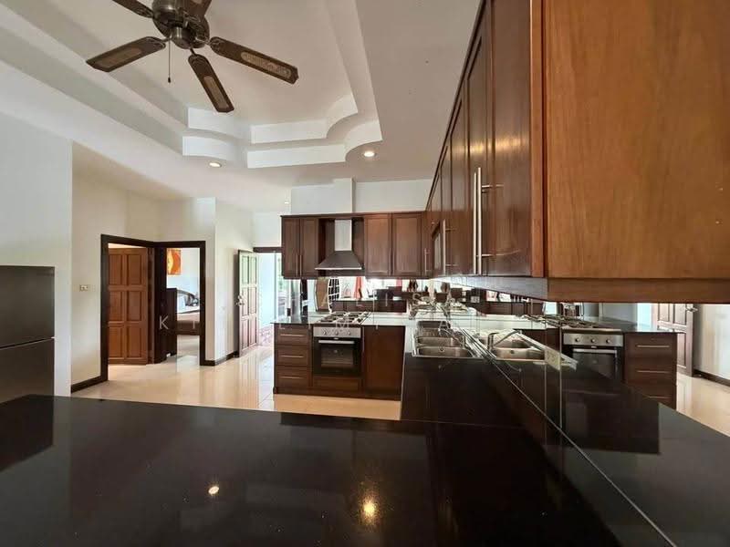 3-BR House, Prachuap Khiri Khan, Nong Kae, Hua Hin, Prachuap Khiri Khan, 3 Bedrooms, 250 sqm, Single Detached House For Rent, by Chalisa Kitilimtrakul, 500534534 - DDproperty.com
