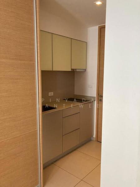 The Lofts Ekkamai, Bangkok, 1415 Sukhumvit Road, Phra Kanong Nua, Watthana, Bangkok, Studio, 29 sqm, Condo For Rent, by Pinyada Hantewee, 500534545 - DDproperty.com