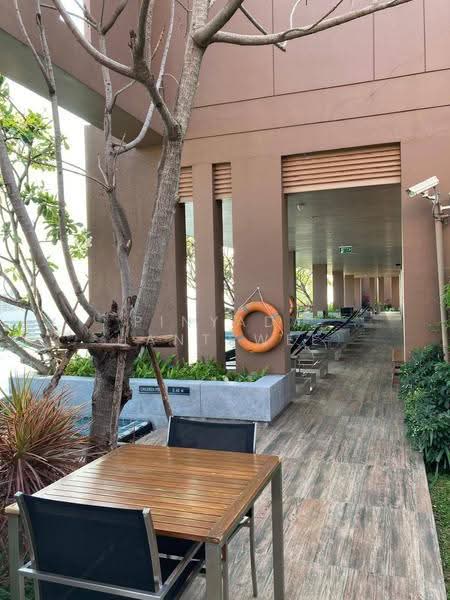 The Lofts Ekkamai, Bangkok, 1415 Sukhumvit Road, Phra Kanong Nua, Watthana, Bangkok, Studio, 29 sqm, Condo For Rent, by Pinyada Hantewee, 500534545 - DDproperty.com